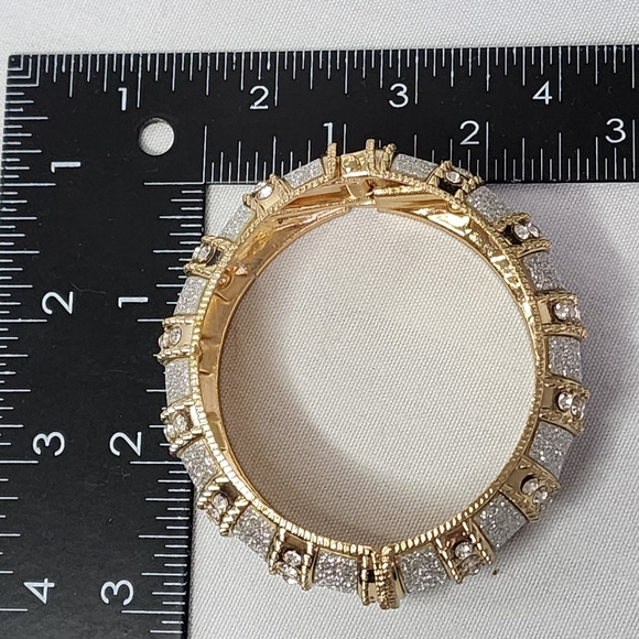Hinge / Clamper Bracelet Gold with Silver Shimmer and Crystals New - Picture 6 of 6